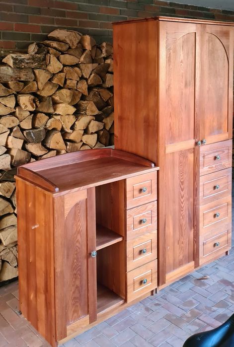 Solidna szafa i komoda z litego drewna