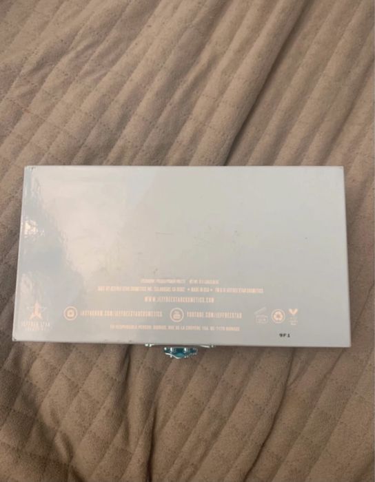 Paletka Jeffree Star Blue Blood