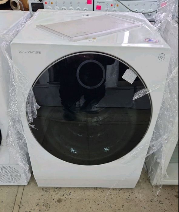 Стиральная машина Lg Signature LSWD100E с сушкой на запчасти