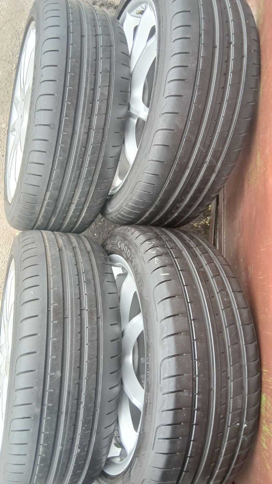Диски 5x112 R17 Mercedes оригінал з гумою літо
