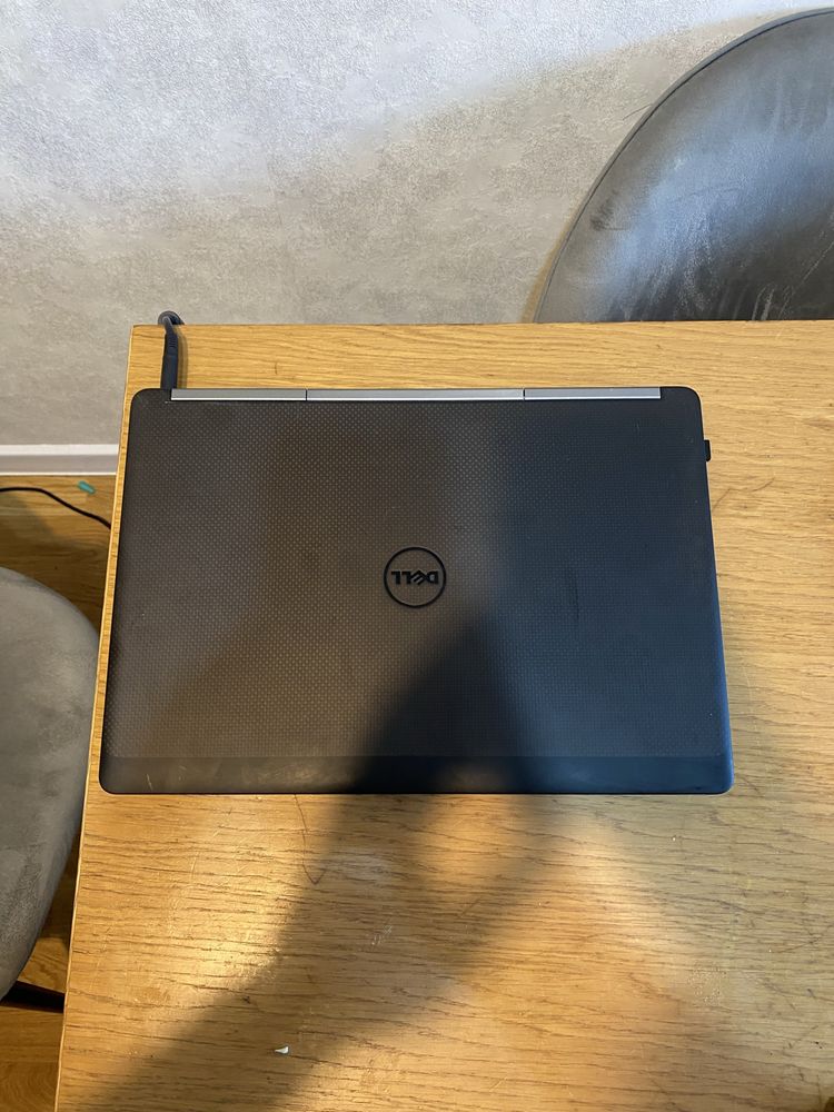 Ноутбук Dell Peecision 7520