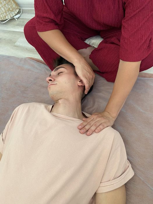 Розслаблюючий східний масаж від голови до ніг