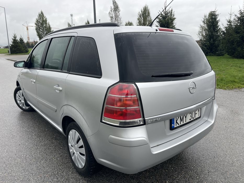 Opel Zafira 1.8b 7osobowy
