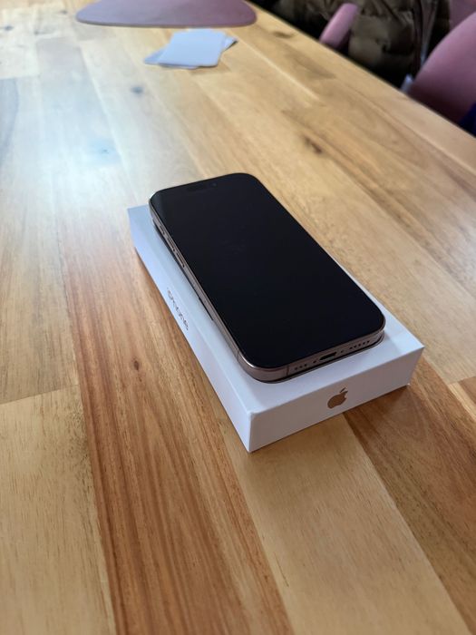 iPhone 16 PRO 256GB Złoty IDEALNY Gratisy ETUI