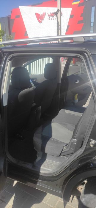 Автомобіль NISSAN Qashqai+2