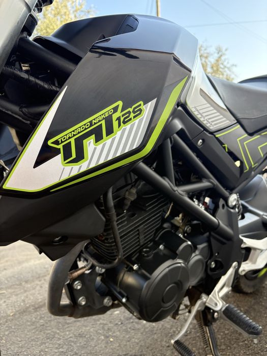 Benelli TNT 125 de 2023