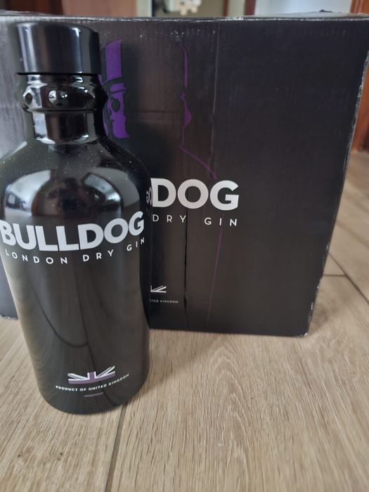 Garrafas gin bulldog