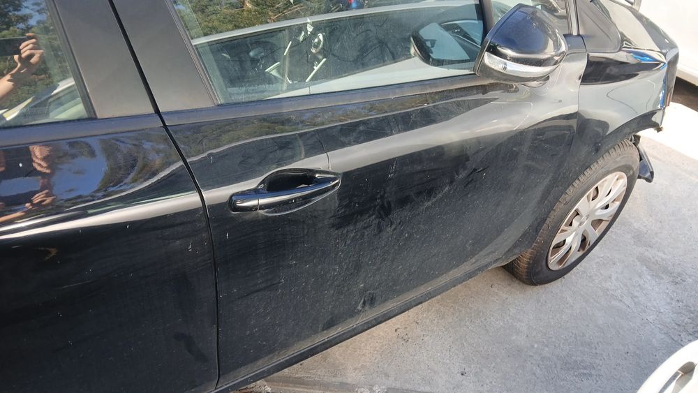 Porta frente direita PEUGEOT 208