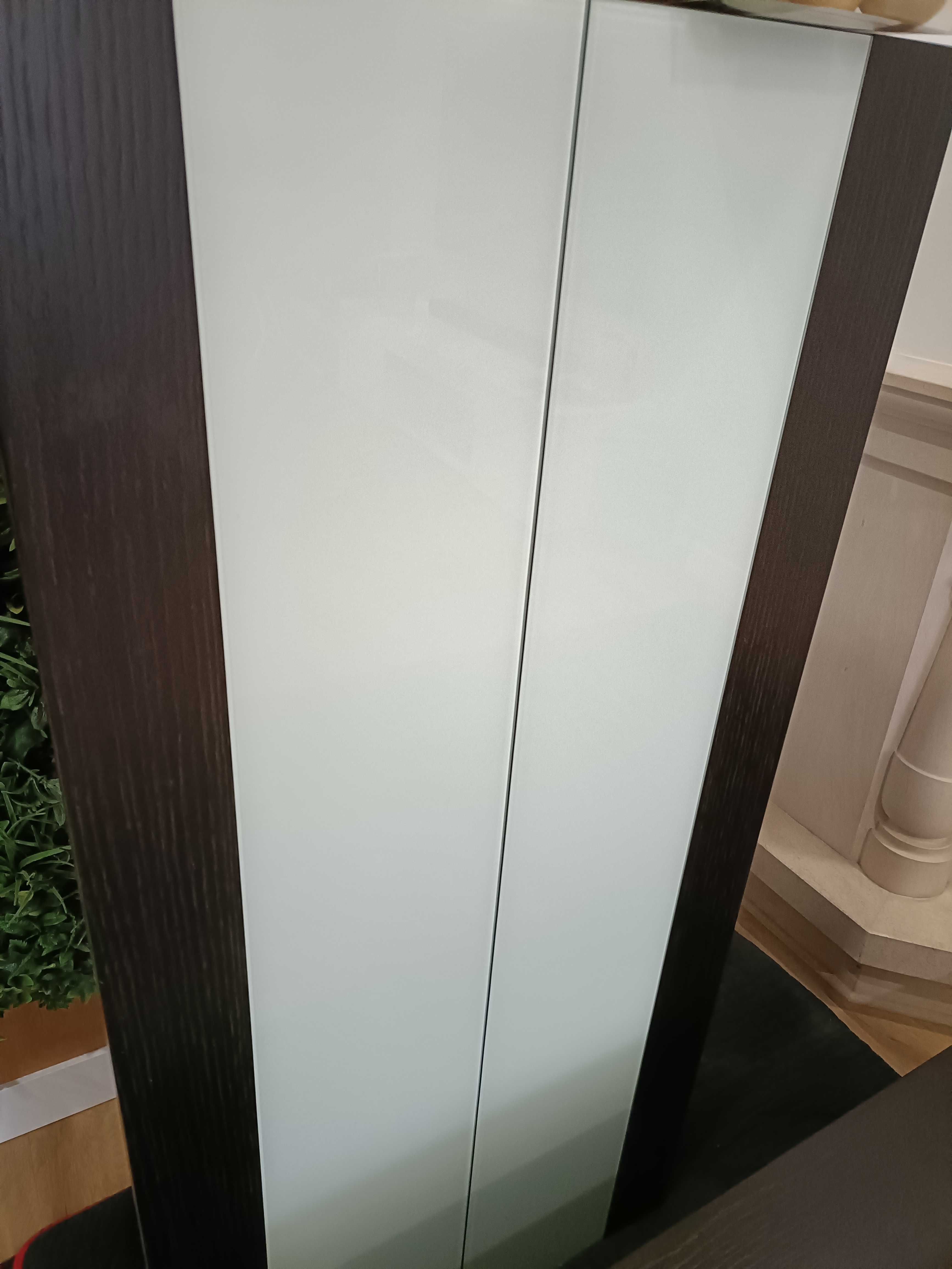 Móvel de TV com bar de parede