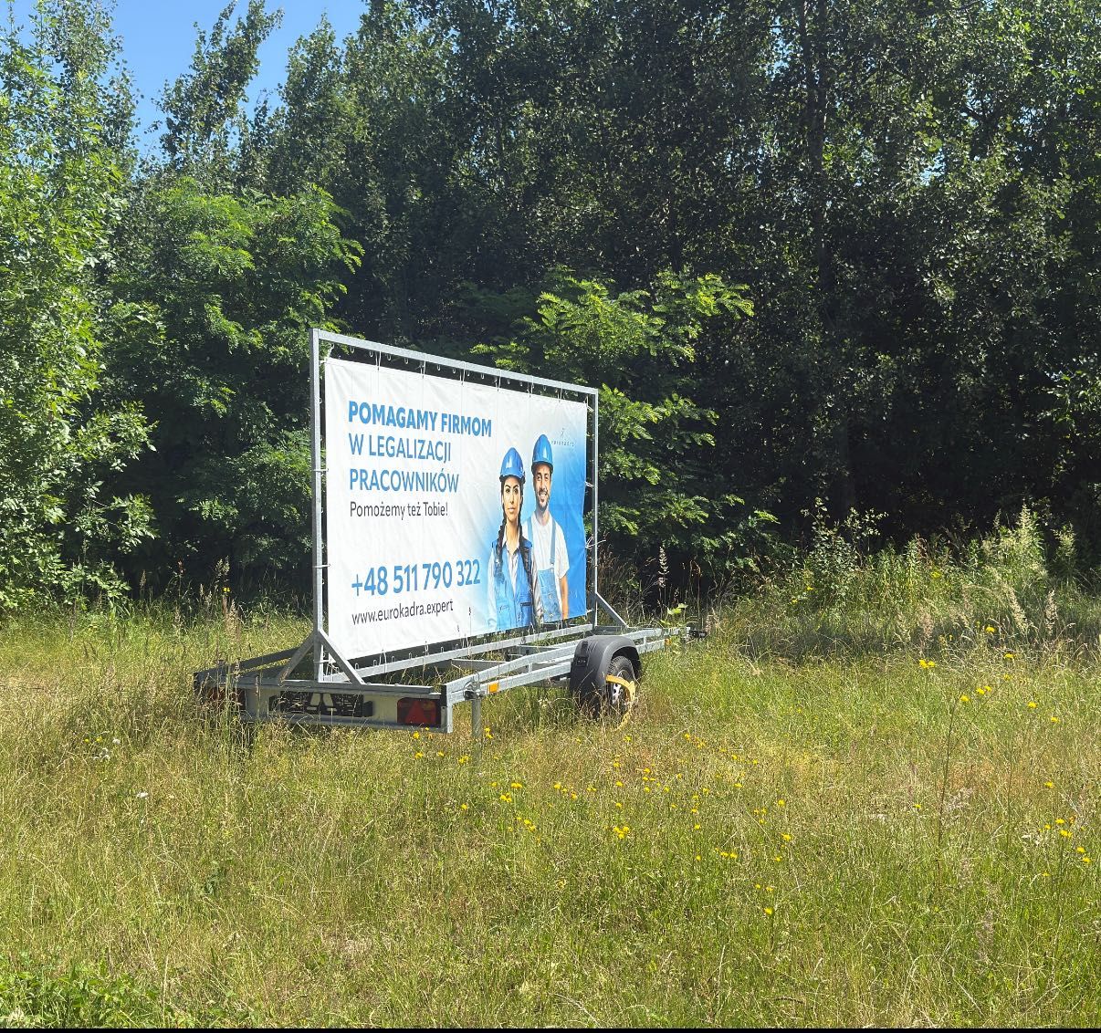 Przyczepa reklamowa wynajem Śląsk 4x2 m
