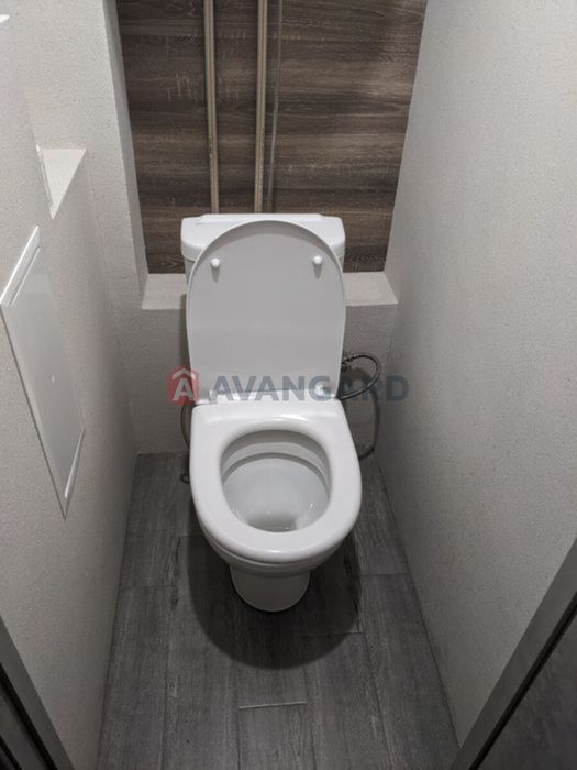 Продам 2-кімнатну квартиру на лівому березі