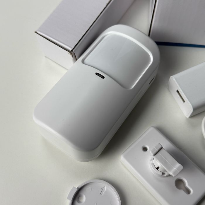 Камера наблюдения с функцией сигнализации Kerui Alarm Camera