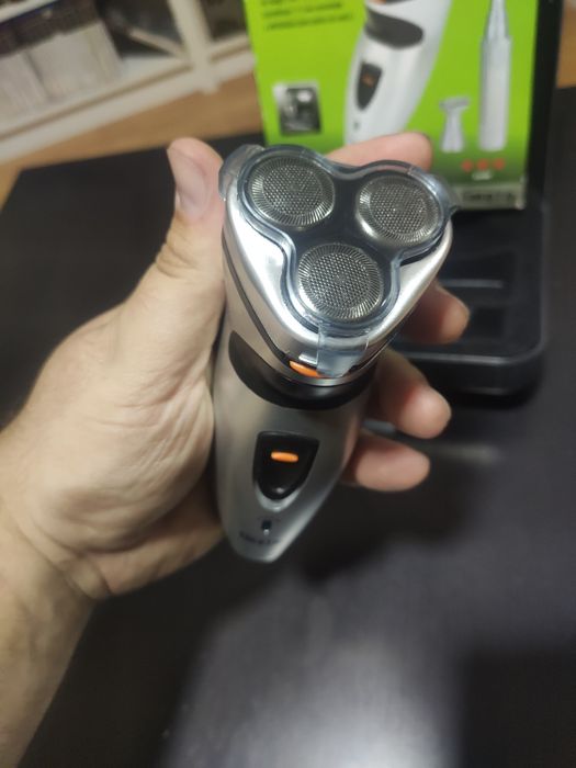 Máquina de barbear nova