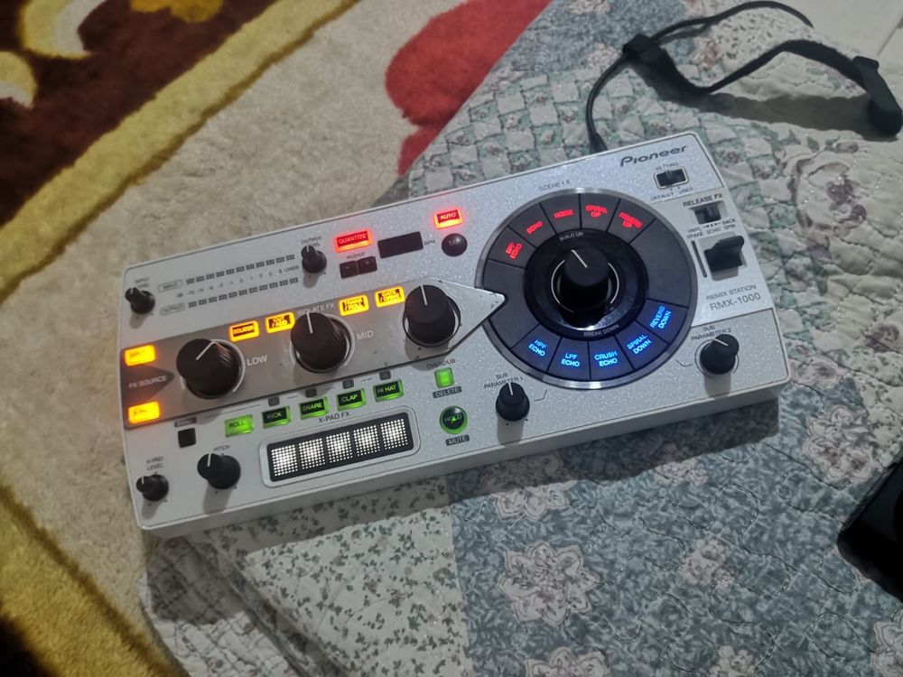 Pioneer RMX 1000
