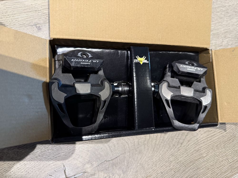 Pedały szosowe SHIMANO Ultegra PD-R8000, buty Giro Savix II