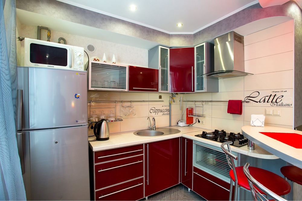 Сдаю посуточно свою 1 к студию центр