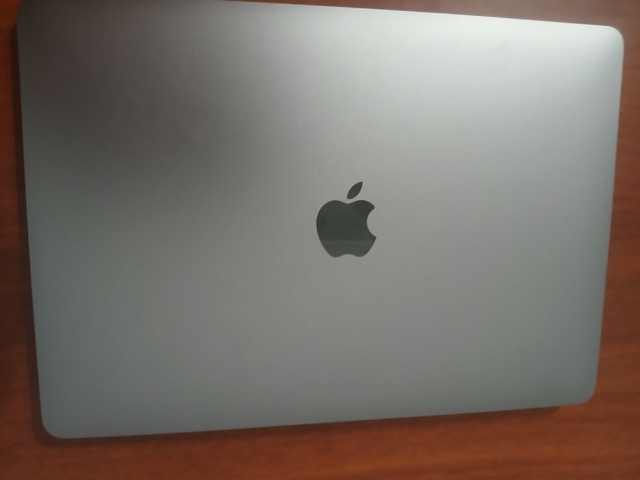 Macbook air m1 8/256