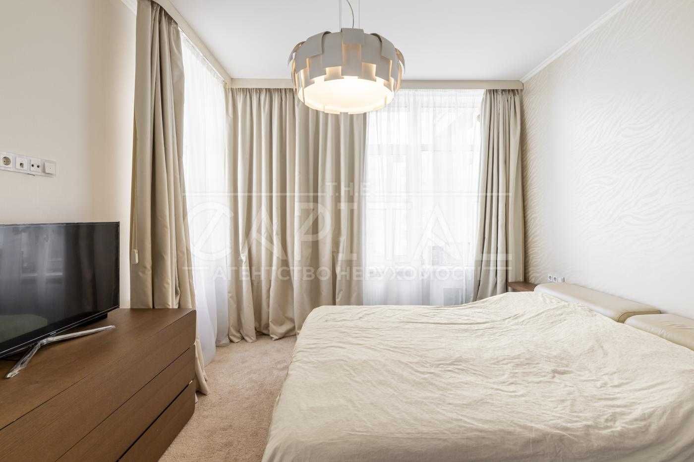 Продаж квартири, 111м2, ЖК Новопечерські Липки, вул. Верхогляда