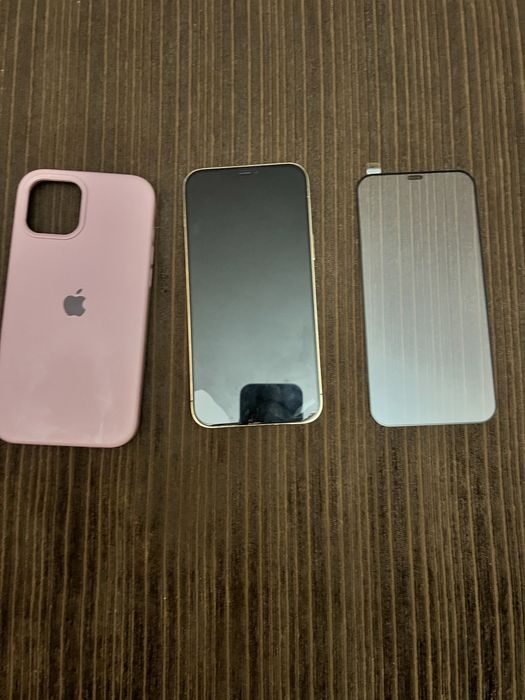 iPhone 12 Pro Max в идеальном состоянии