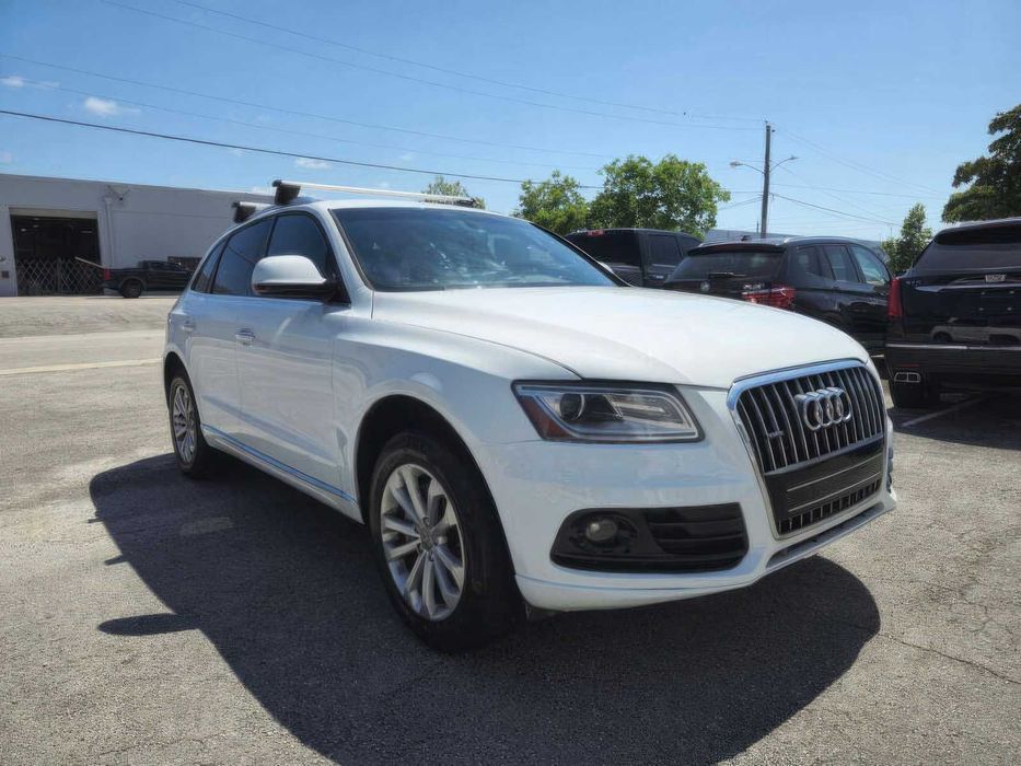 Audi Q5      2015