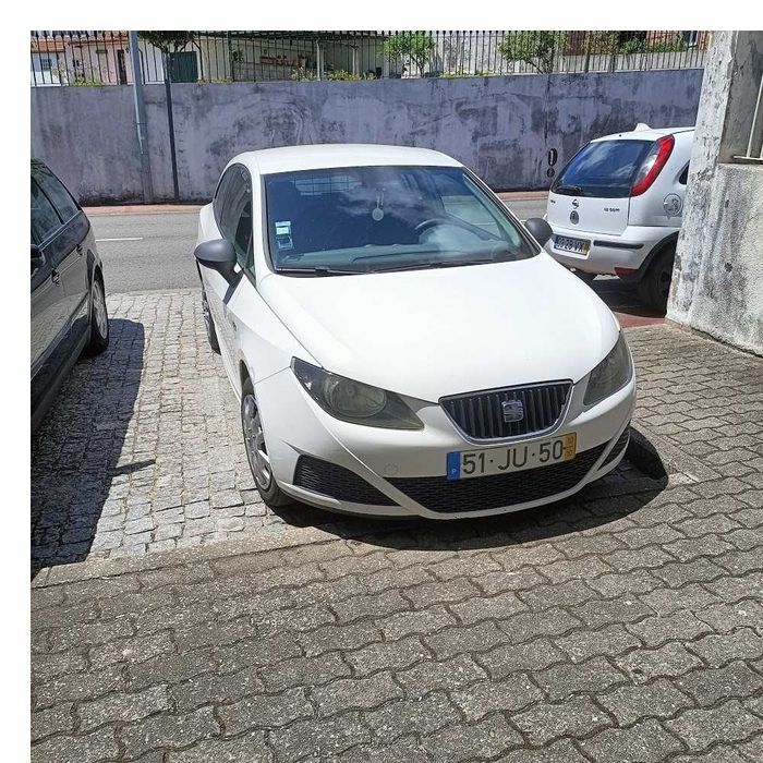 Vendo Seat Ibiza comercial - ano 2010