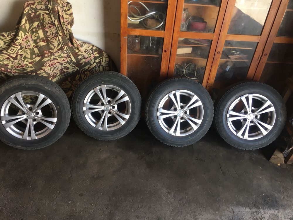 Диски с шинами 175/70R14 6J  5x100 DIA57,1 ET38