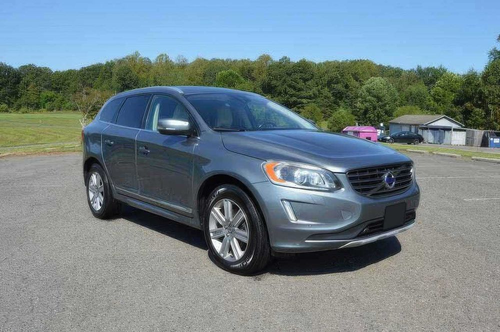 Volvo XC60 T5 Inscription      2017