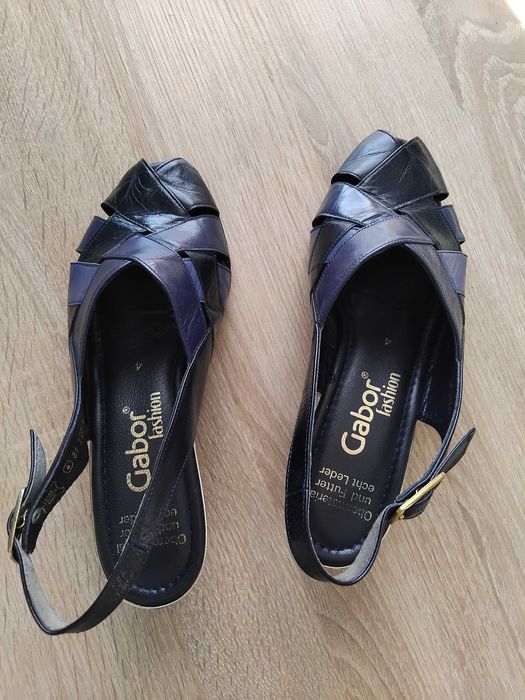 Босоніжки жіночі з натуральної шкіри. Вироблені в Німеччині