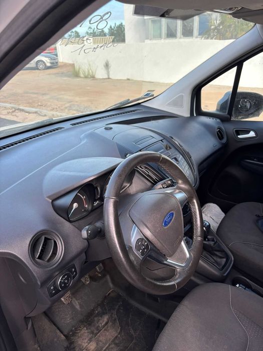 Ford Transit Courier