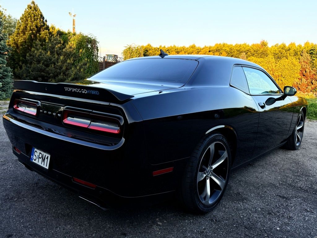 Challenger R/T 5,7 Shaker 7 lat w PL