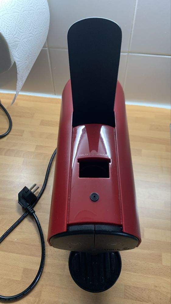 Maquina cafe Delta Q Quick vermelho