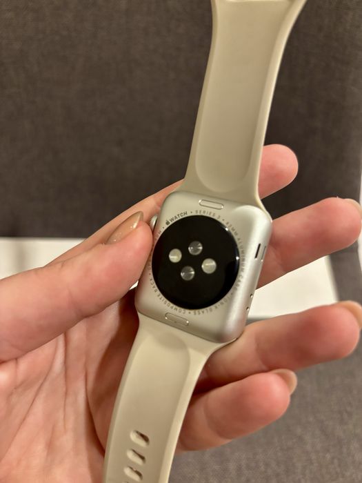 Apple Watch Series 3 (GPS) 42mm Silver Aluminium