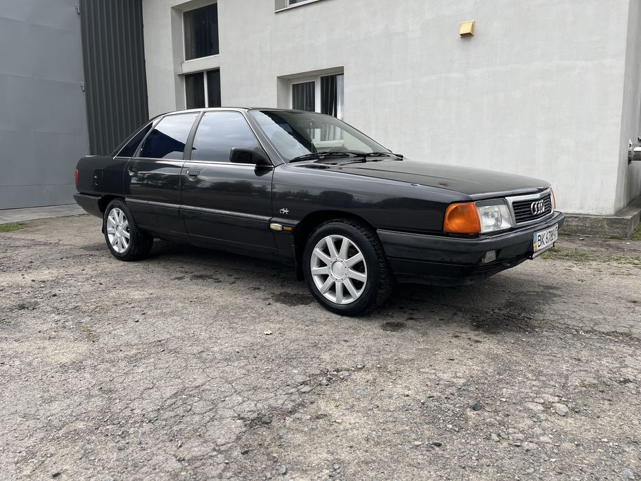 Ауді 100 С 3 1.8 бензин