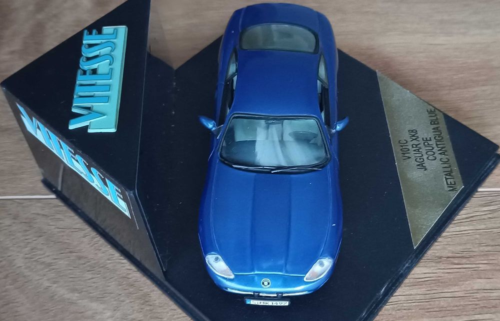 Jaguar XK8 Coupe VITESSE 1/43
