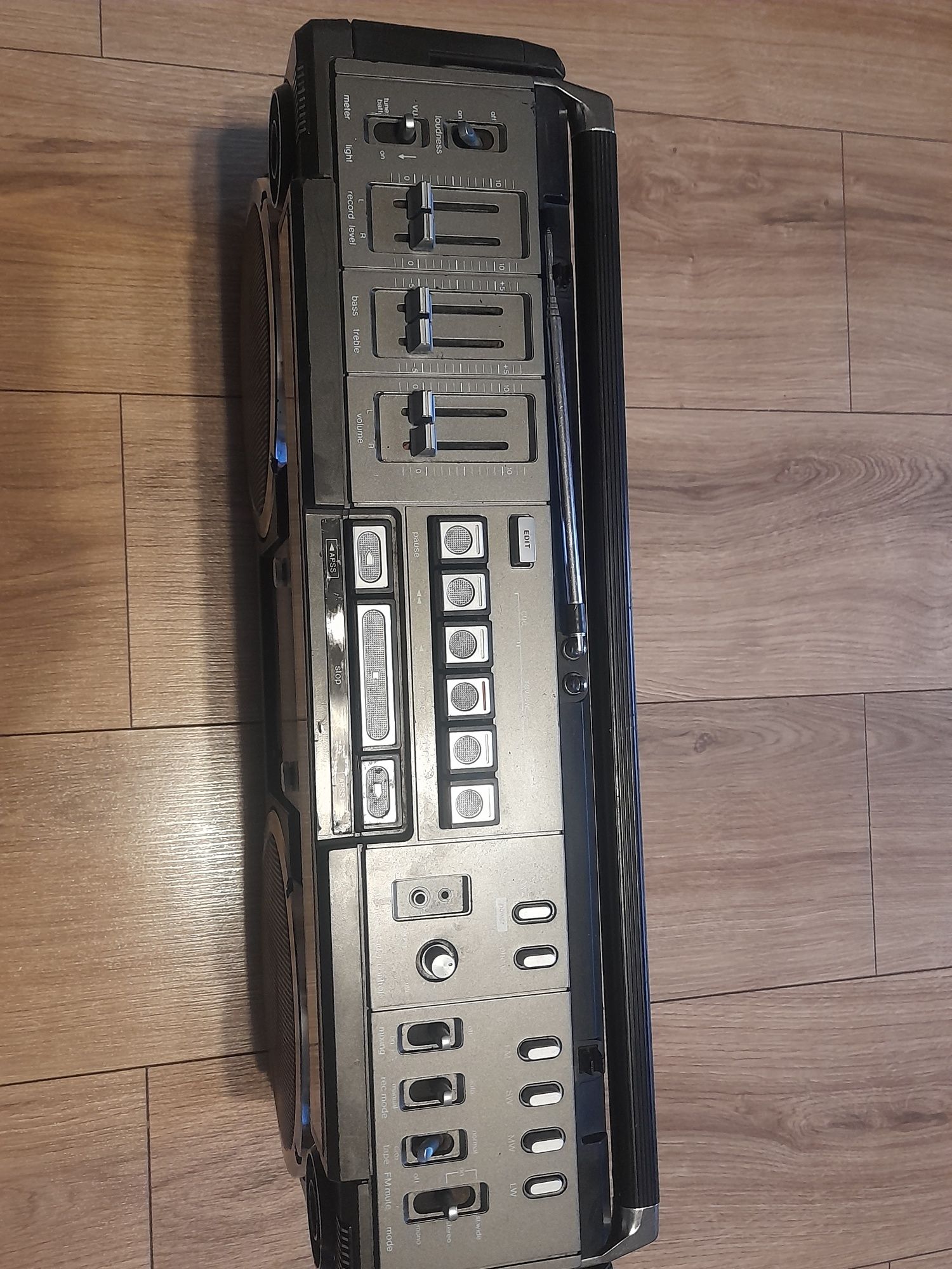 Radiomagnetofon boombox dla kolekcjonera Sharp gf 9191