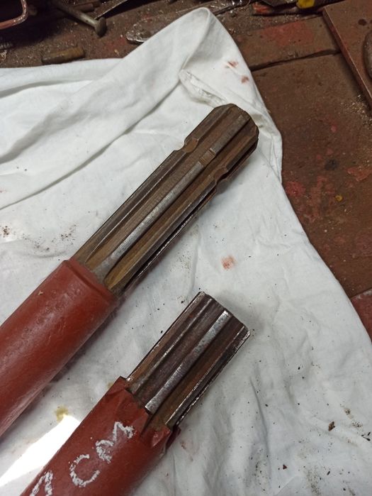 Круглий вал  стальний