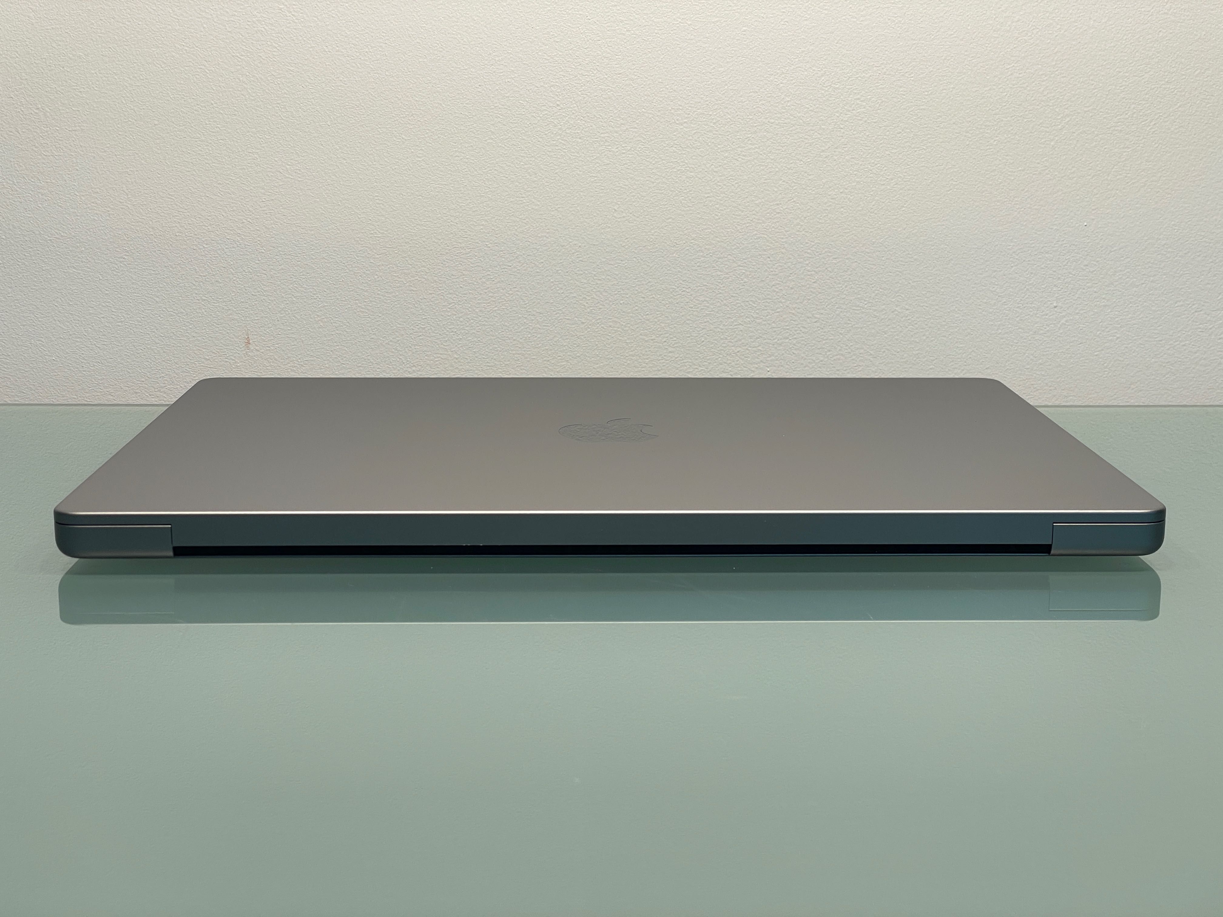 2021 MacBook Pro A2485 16" M1 PRO 32GB 512GB