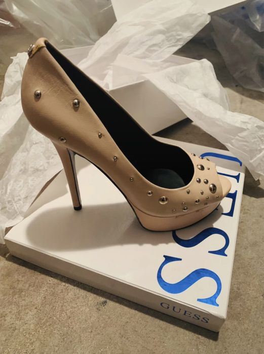 Sapato Open Toe Guess