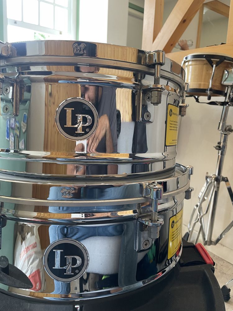 Vendo timbales LP 14/15 / bongô c suporte/ efeitos de percussão
