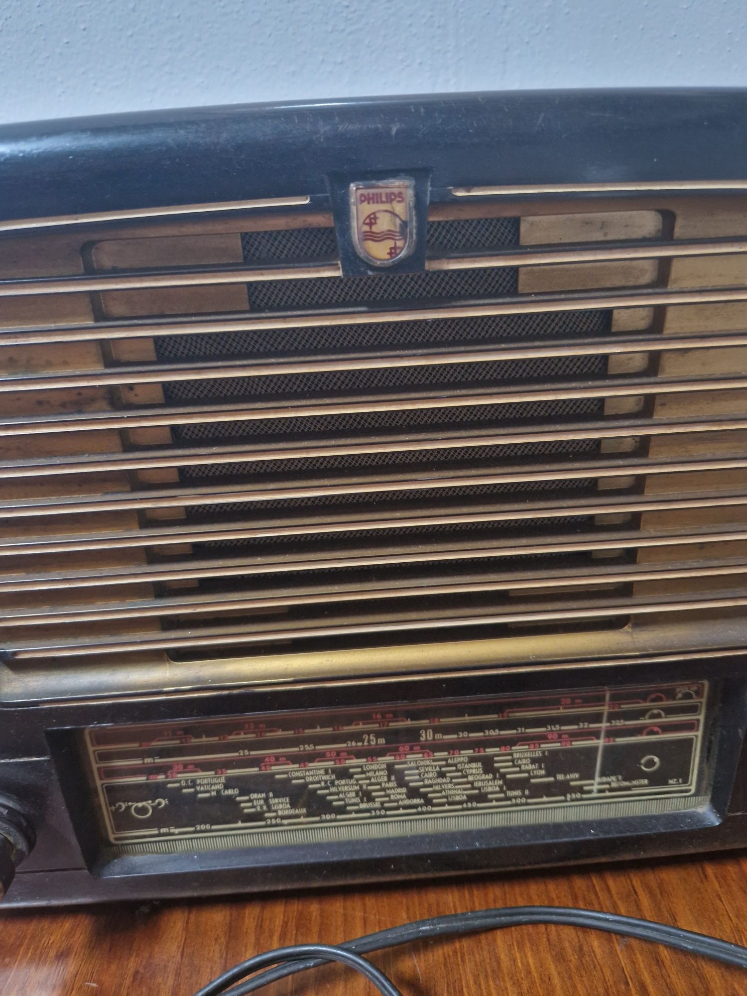Rádio de colecção antigo
