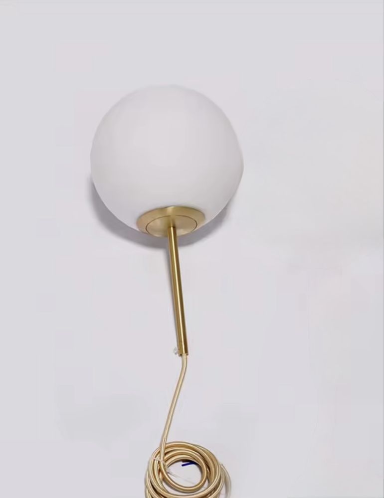 Lampa kula zlota wiszaca