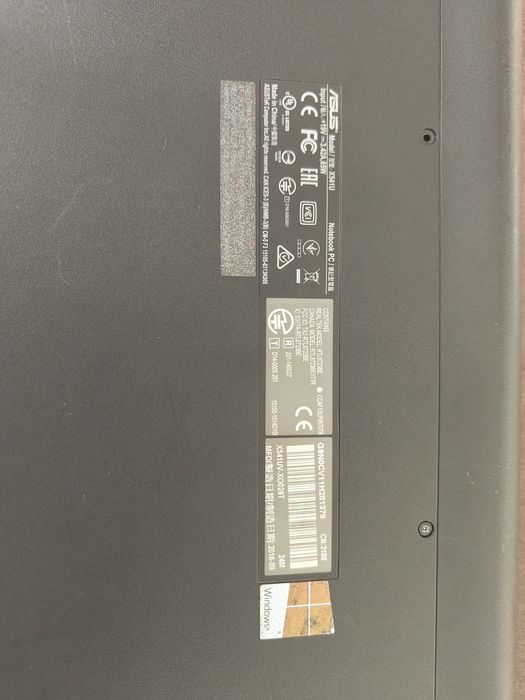 Laptop Asus uszkodzony