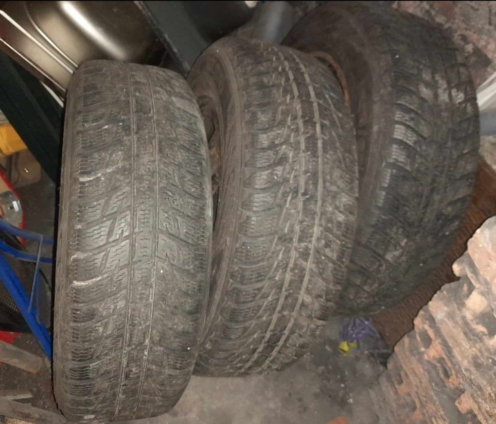 Opony 4 szt  225/65R 17