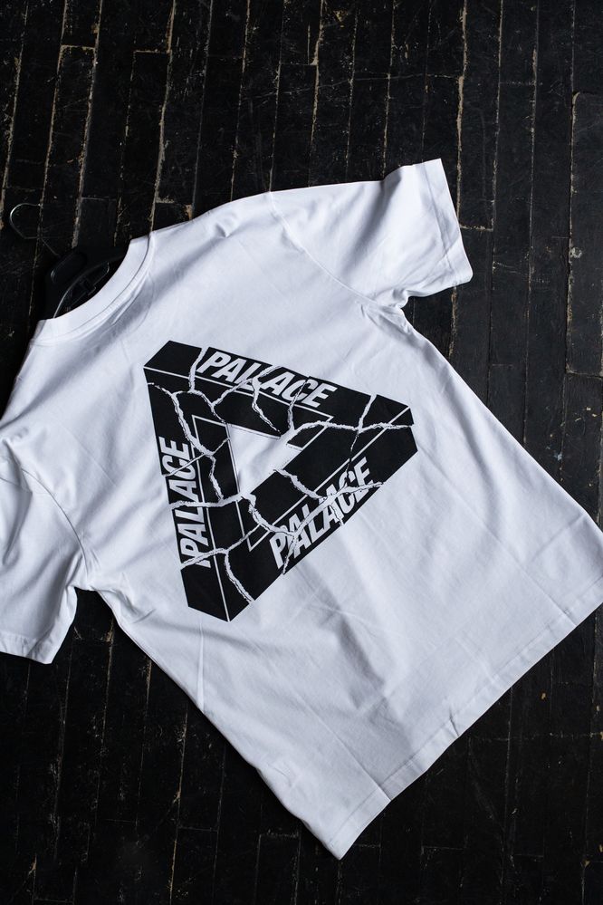 Palace Tri-ripped T-shirt White Футболка