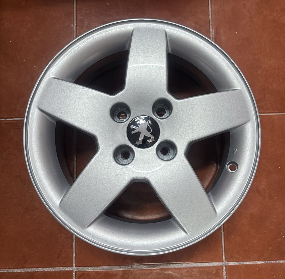 Jantes 15 Peugeot 4X108 207/ Berlingo/Partner