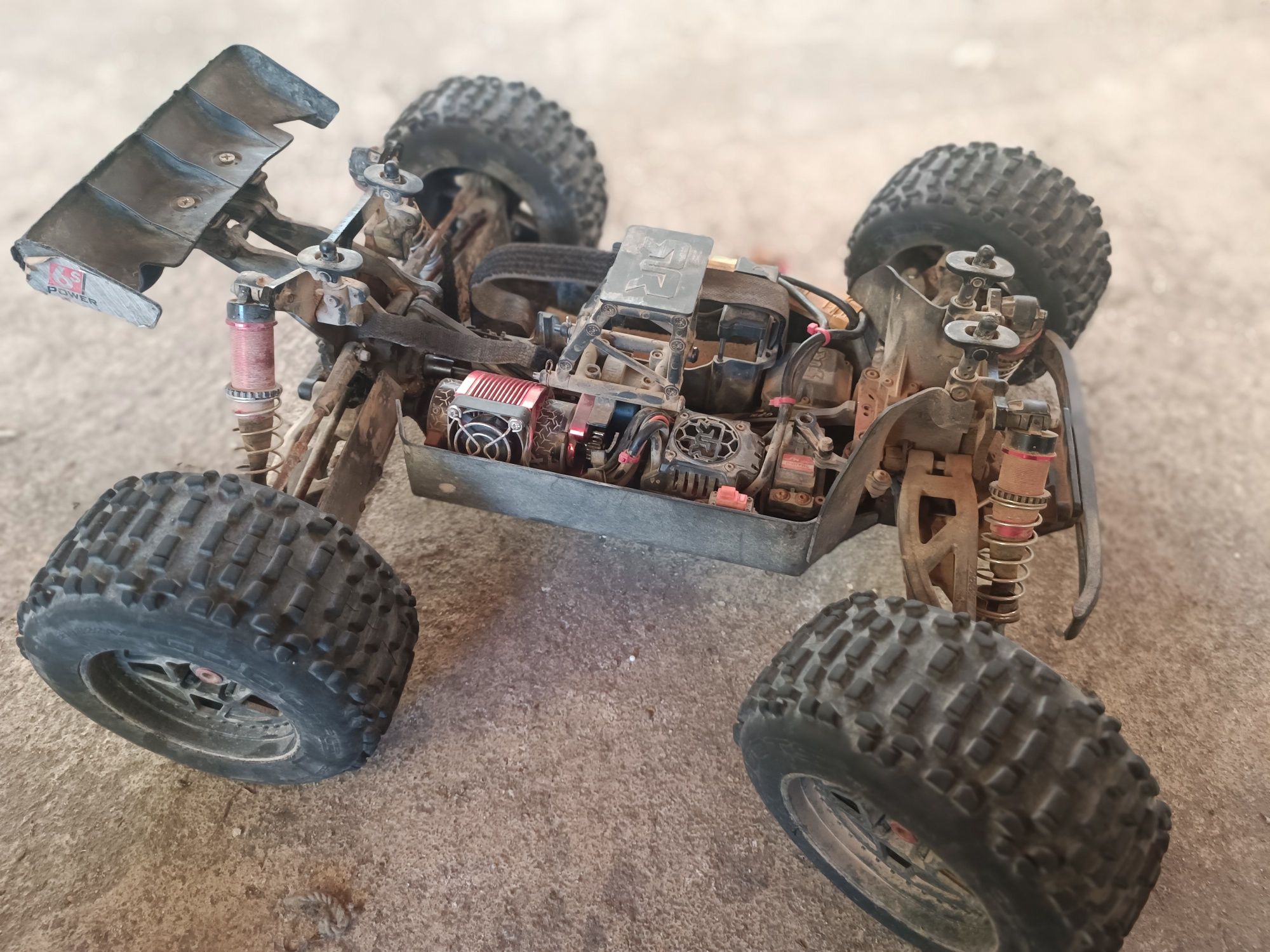 Arrma Notorious 6S BLX