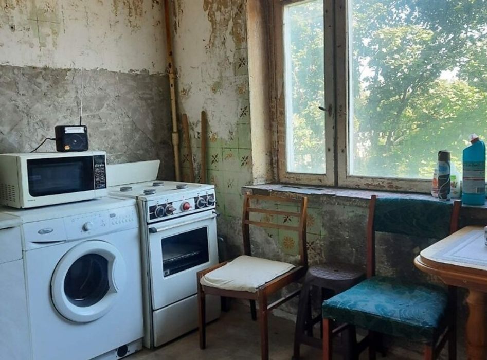 Срочная продажа 3-х комнатная,Медкомплекс.602 микрорайон.Є Відновлення