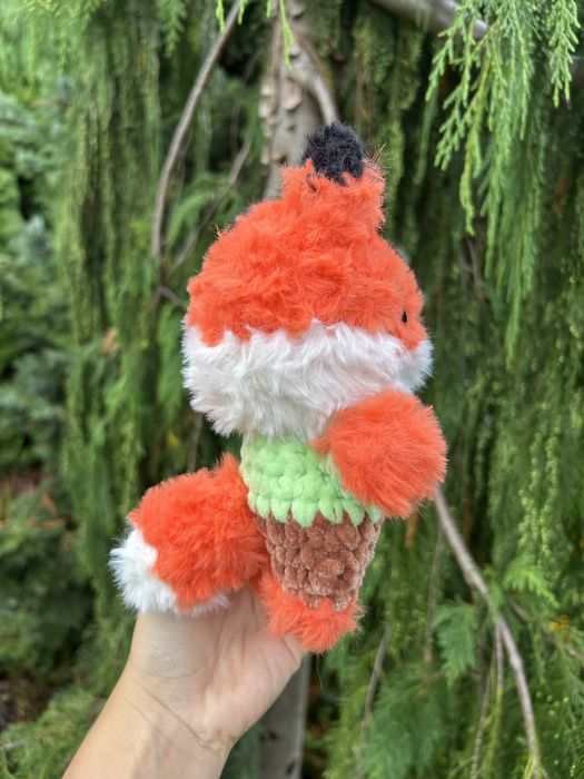 Lis na szydełku ze zwierzogrodu