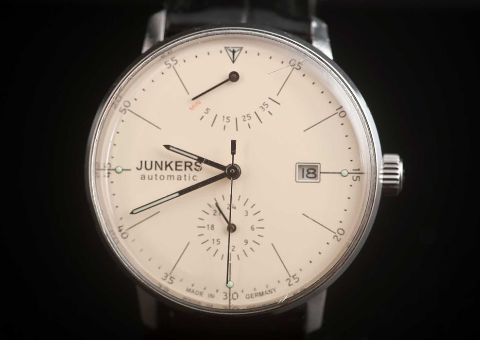 Relógio automático Junkers Bauhaus - um clássico