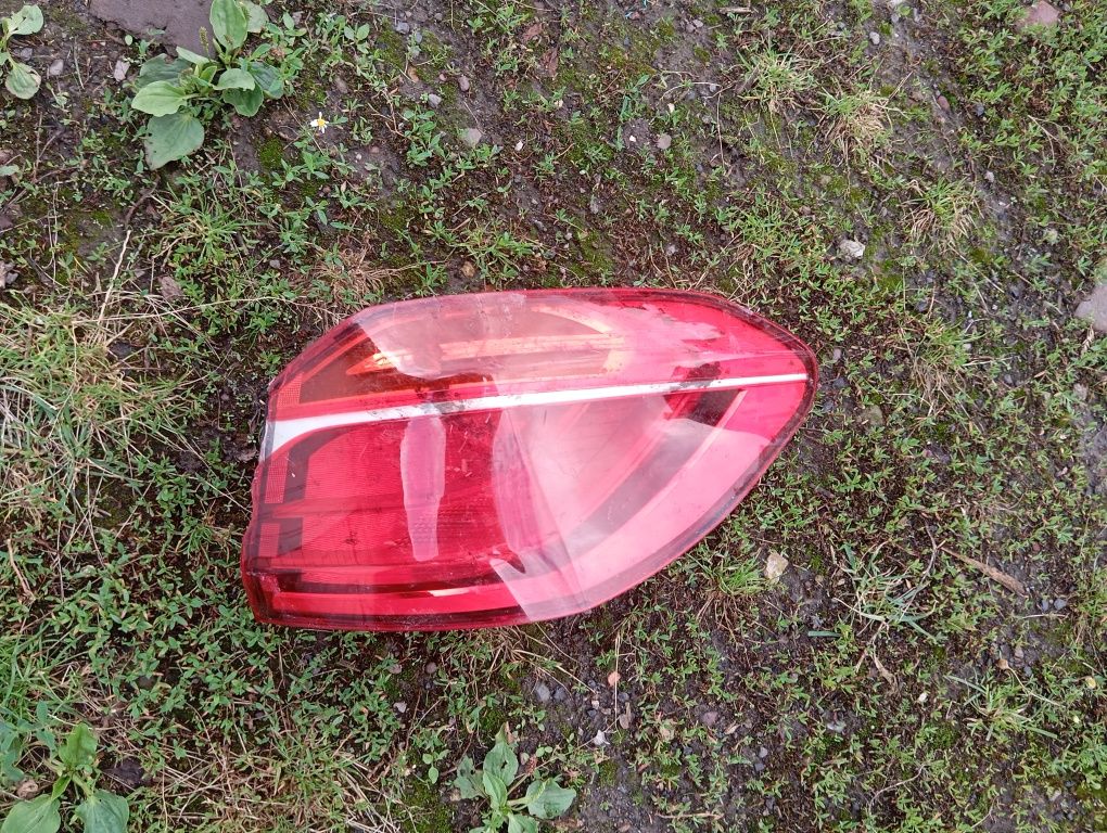 Lampa tył tylna prawa strona BMW seria 2 Grand Tourer F46 Oryginał